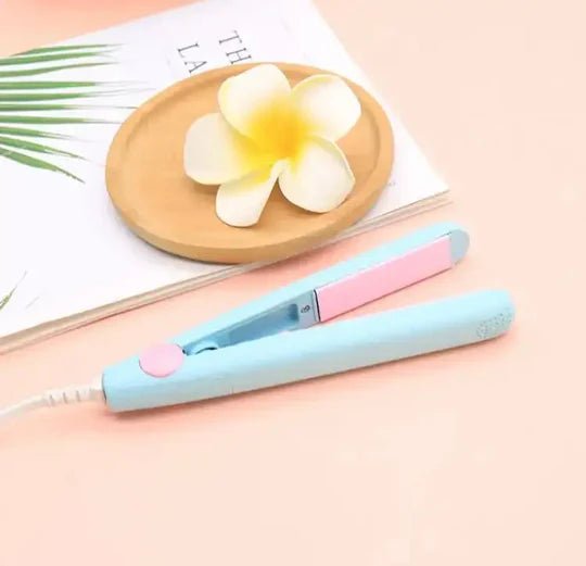 2 - in - 1 Mini Hair Straightener & Curler - vibesandgifts